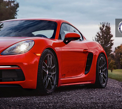 Фото дисков HRE RC104 на Porsche Cayman II