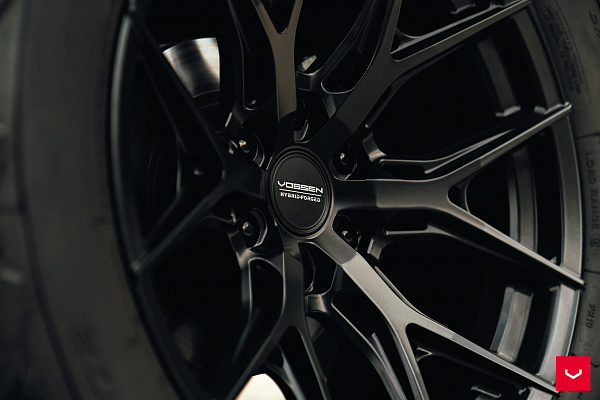 Фото дисков Vossen HF6-4 Черный сатин на Ford Bronco