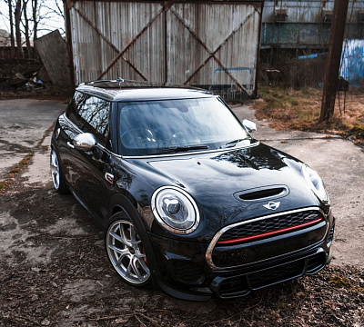 Фото дисков Bola FLE на MINI Cooper III