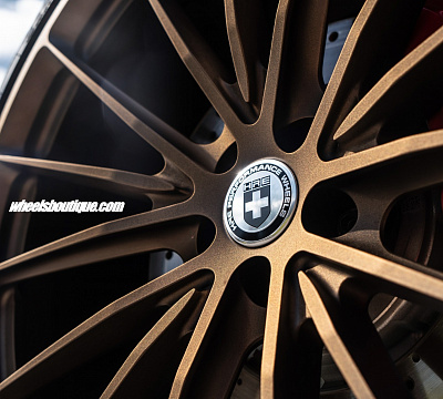 Фото дисков HRE P103 на Alfa Romeo Stelvio 