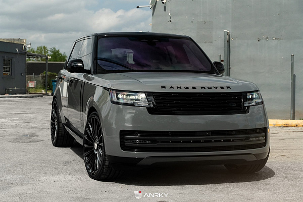 Фото дисков Anrky RF-282 Черный глянец на Range Rover V