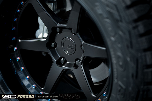 Фото дисков BC Forged LE61 // MLE61 Черный матовый на Toyota 4Runner V