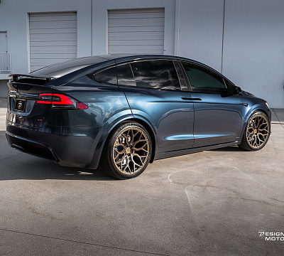 Фото дисков Vossen S17-01 на Tesla Model X