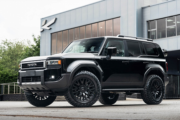 Фото дисков Kahn G22 DC Черный сатин на Toyota Land Cruiser Prado 250