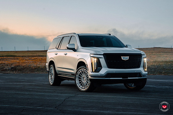 Фото дисков Vossen LCX-01 Глянцевый лак на Cadillac Escalade V