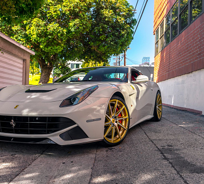 Фото дисков CEC C26 на Ferrari F12