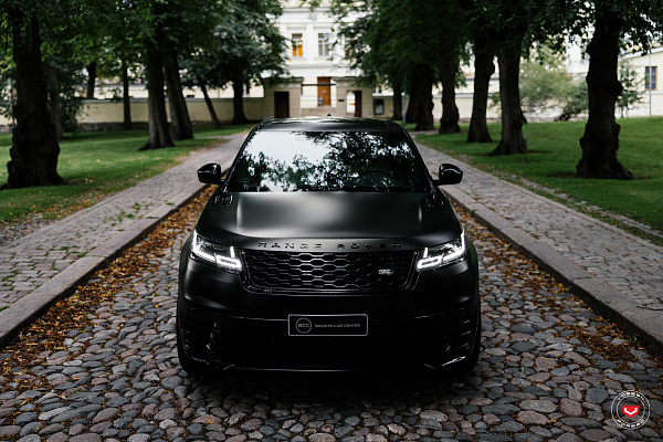 Фото дисков Vossen S21-01 Черный глянец на Land Rover Range Rover Velar