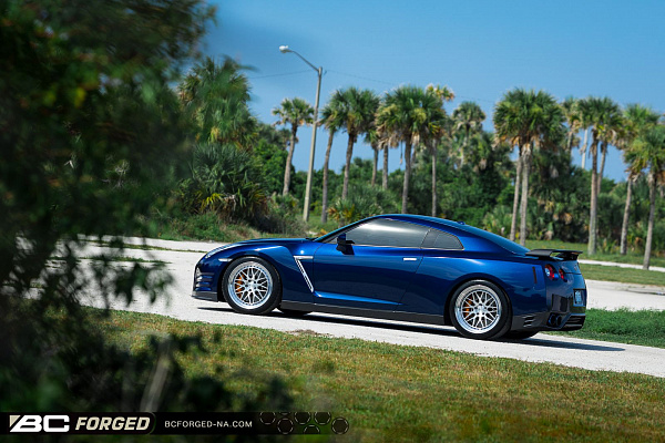 Фото дисков BC Forged LE81 // MLE81 Глянцевый лак на Nissan GT-R