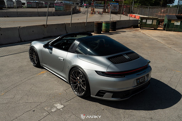 Фото дисков Anrky AN10 Полированный лак на Porsche 911 VIII