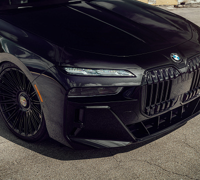 Фото дисков Vossen S17-14 на BMW 7 (G70)