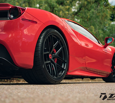 Фото дисков HRE R101 Lightweight на Ferrari 488