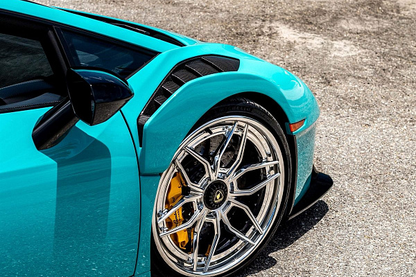 Фото дисков Anrky AN36 Полированный лак на Lamborghini Huracan