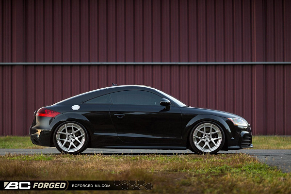 Фото дисков BC Forged HCS02 Глянцевый лак на Audi TT (8J)