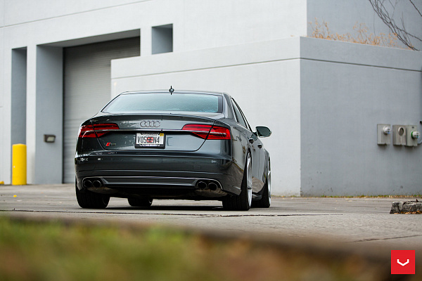 Фото дисков Vossen CV3 Серебро на Audi A/S 8 (D4)