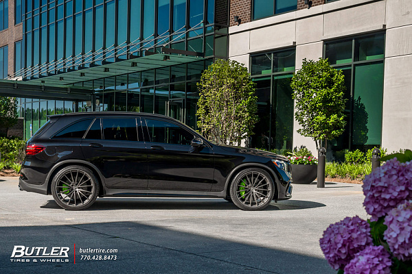 Фото дисков HRE P103 Глянцевый графит на Mercedes-Benz GLC (X253, C253)