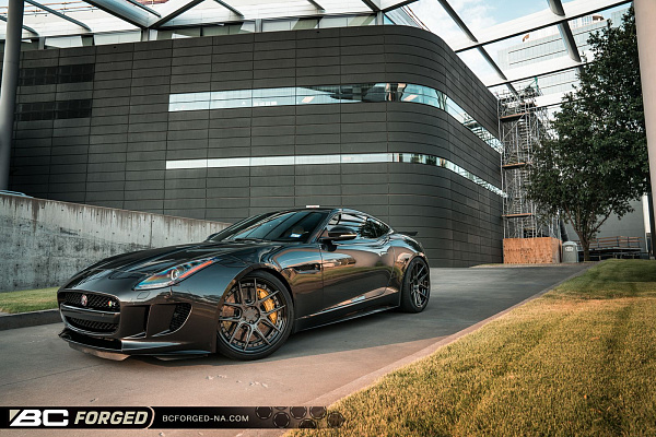 Фото дисков BC Forged HCA381 Глянцевый графит на Jaguar F-Type