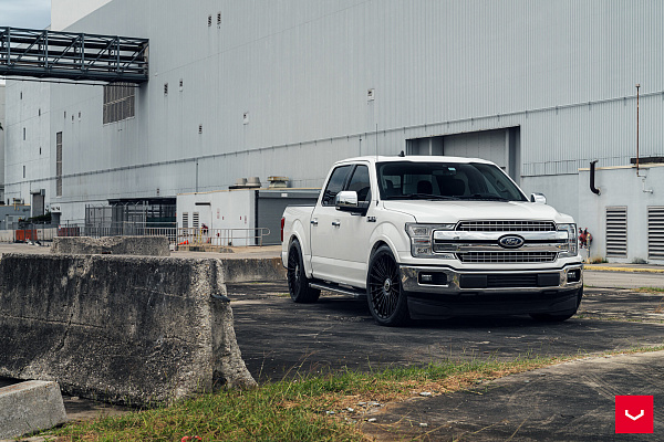 Фото дисков Vossen HF-8 Черный глянец на Ford F-150 XIII