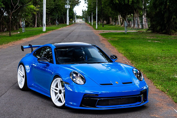 Фото дисков Anrky AN27 Белый глянец на Porsche 911 VIII