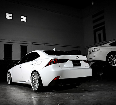 Фото дисков Vossen VFS-2 на Lexus IS II
