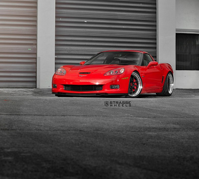 Фото дисков Strasse Wheels R10 Performance на Chevrolet Corvette C6