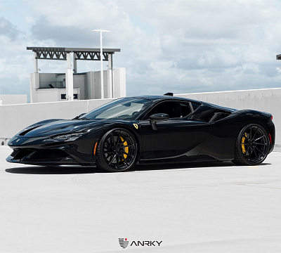 Фото дисков Anrky AN23 на Ferrari 812