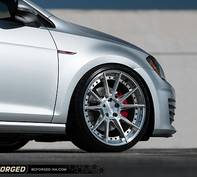 Фото дисков BC Forged HCA382 на Volkswagen Golf VII