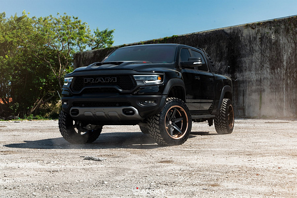 Фото дисков Anrky AN36-S Черный сатин на Ram 1500 V