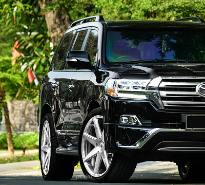 Фото дисков Vossen CG-207 на Toyota Land Cruiser 200