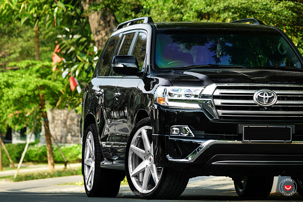 Фото дисков Vossen CG-207 Глянцевый лак на Toyota Land Cruiser 200