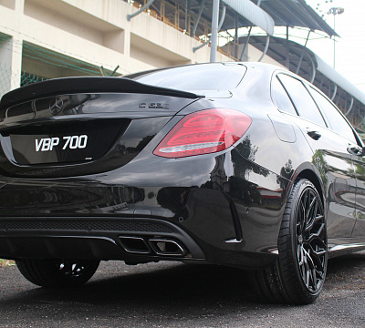 Фото дисков Vossen HF-2 на Mercedes-Benz C-Class (W205)