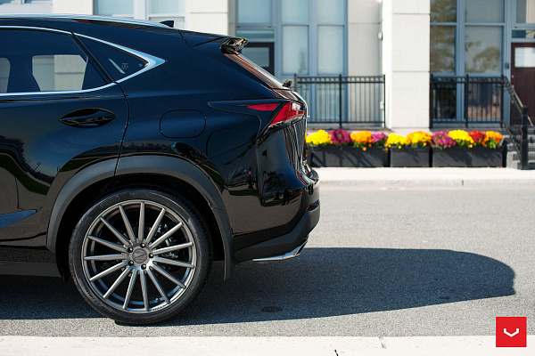 Фото дисков Vossen VFS-2 Серебро на Lexus NX I