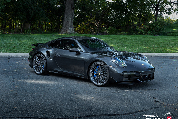 Фото дисков Vossen S21-02 Глянцевый темный лак на Porsche 911 VIII