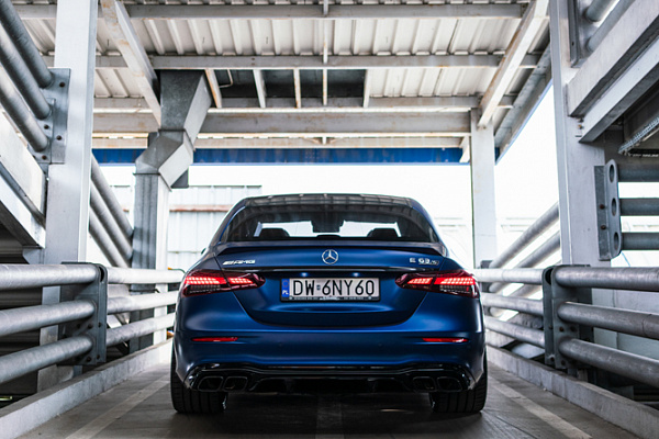 Фото дисков Brixton Forged R11-R Черный глянец на Mercedes-Benz E-Class (W213, S213, C238)