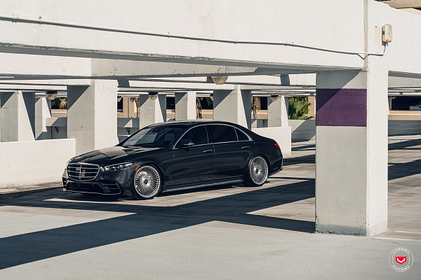 Фото дисков Vossen S17-16 Глянцевый лак на Mercedes-Benz S-Class (W223)