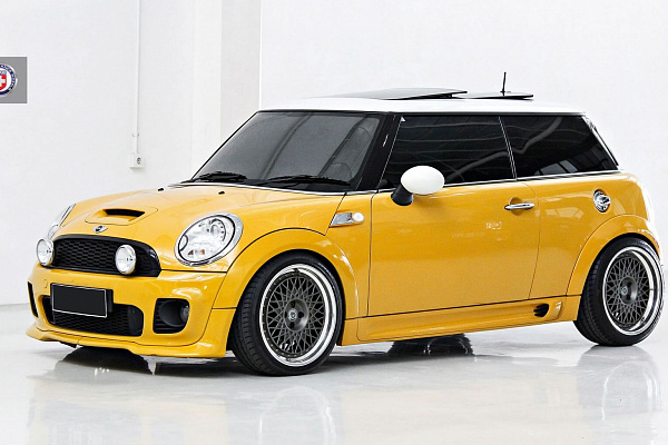 Фото дисков HRE 501 Сатиновый графит на MINI Cooper III