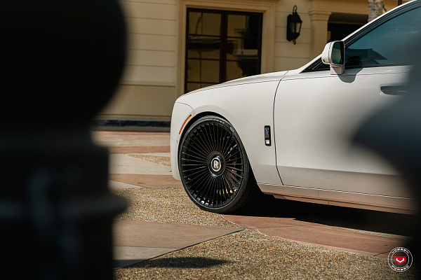 Фото дисков Vossen S17-16 Черный глянец на Rolls-Royce Ghost II