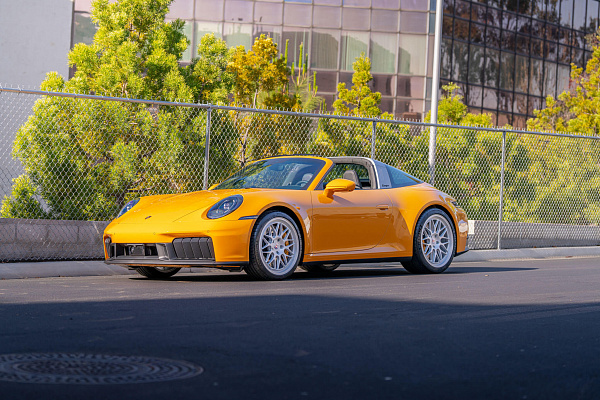 Фото дисков HRE 300 GTS Сатиновый лак на Porsche 911 VIII