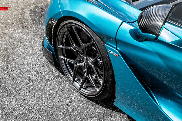 Фото дисков Anrky S1-X4 Глянцевый темный лак на McLaren 720S