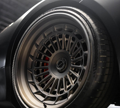 Фото дисков Brixton Forged TR10 AERO1 на Ferrari 458