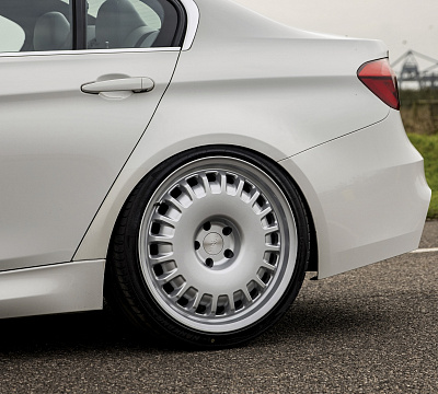 Фото дисков Rotiform PMF на BMW 3/M3 (F3x/F80)