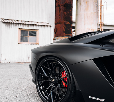 Фото дисков Brixton Forged PF10 на Lamborghini Aventador
