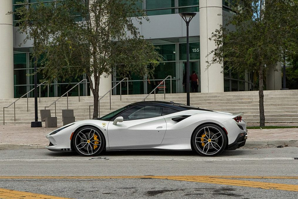 Фото дисков Anrky AN11 Алмазная проточка на Ferrari F8