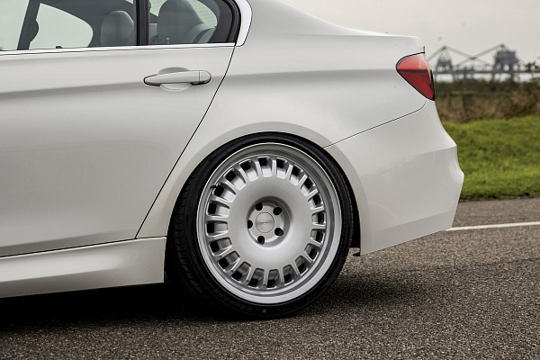 Фото дисков Rotiform PMF Серебро на BMW 3/M3 (F3x/F80)