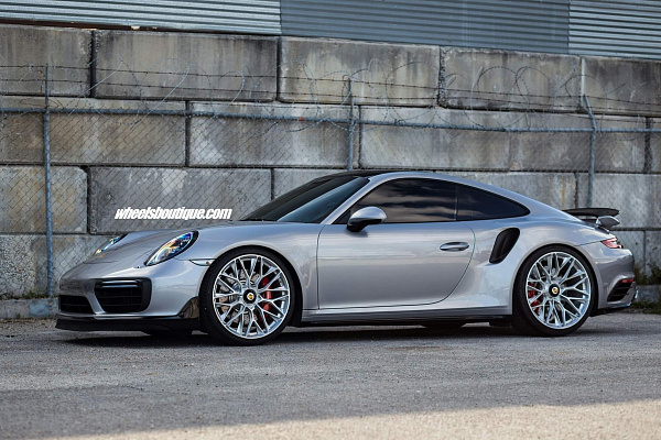 Фото дисков HRE P200 Глянцевый лак на Porsche 911 VII