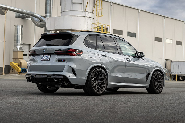 Фото дисков Brixton Forged PF13 R / RS Сатиновый темный лак на BMW X5/X5 M (G05/G18/F95)
