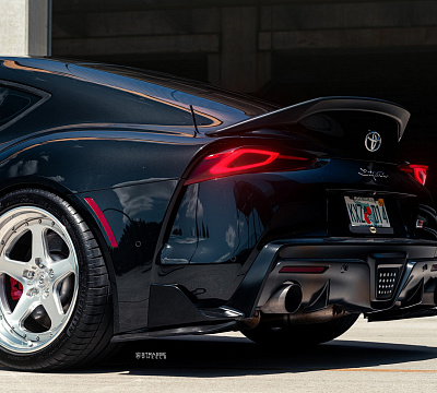 Фото дисков Strasse Wheels S5 Track на Toyota Supra A90