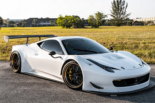 Фото дисков Strasse Wheels SV10-RS Performance Черный матовый на Ferrari 458
