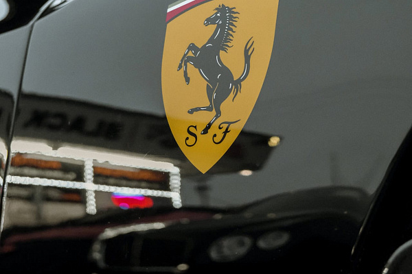 Фото дисков Brixton Forged PF14 R / RS Черный сатин на Ferrari Purosangue