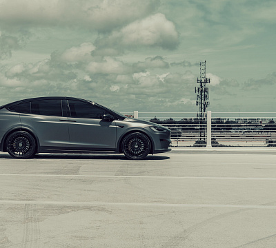 Фото дисков Vossen HF-8 на Tesla Model X