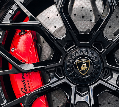 Фото дисков Brixton Forged TR05 на Lamborghini Aventador